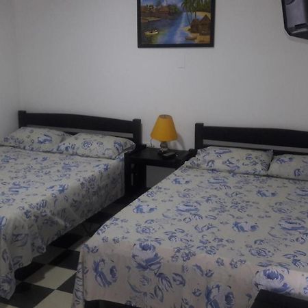 Hospedaje Santa Barbara Буга Экстерьер фото