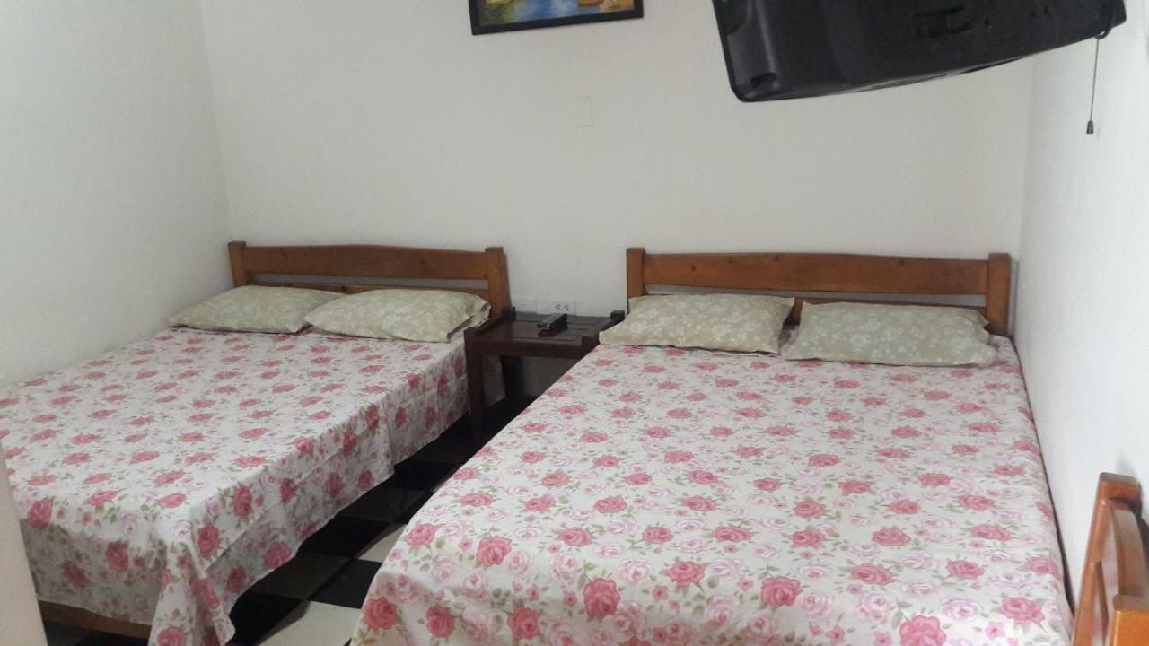 Hospedaje Santa Barbara Буга Экстерьер фото