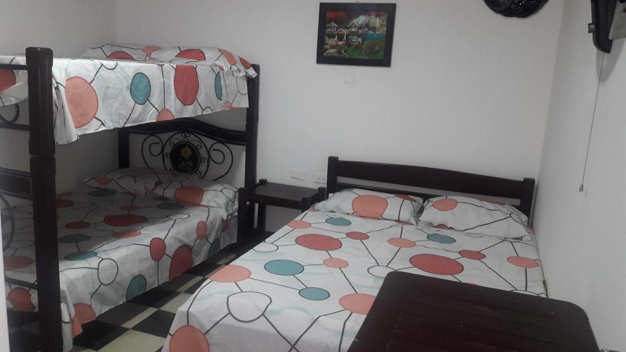Hospedaje Santa Barbara Буга Экстерьер фото